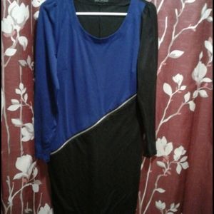 Plus size midlength colorblock dress.